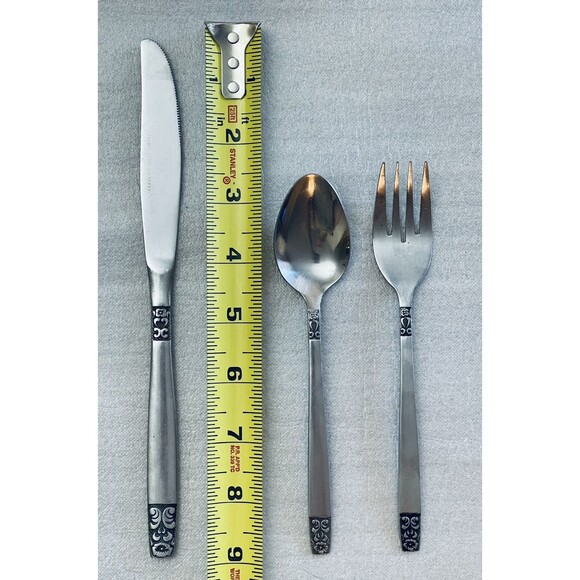 Vtg Rogers Korea DANESMORE Stainless Flatware 12 Pieces Floral Rose Replacement - Picture 2 of 12